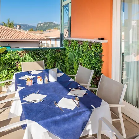 Blue Lake Residence - Bardolino