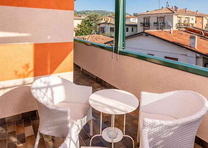 Апарт-отель Blue Lake Residence - Bardolino Бардолино