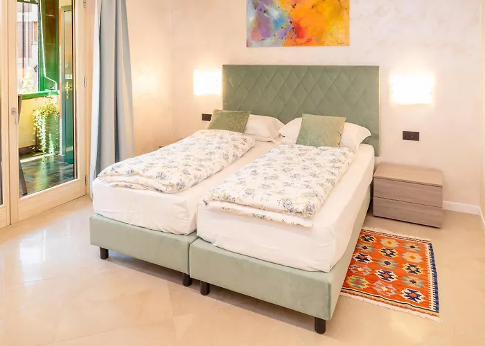 Апарт-отель Blue Lake Residence - Bardolino