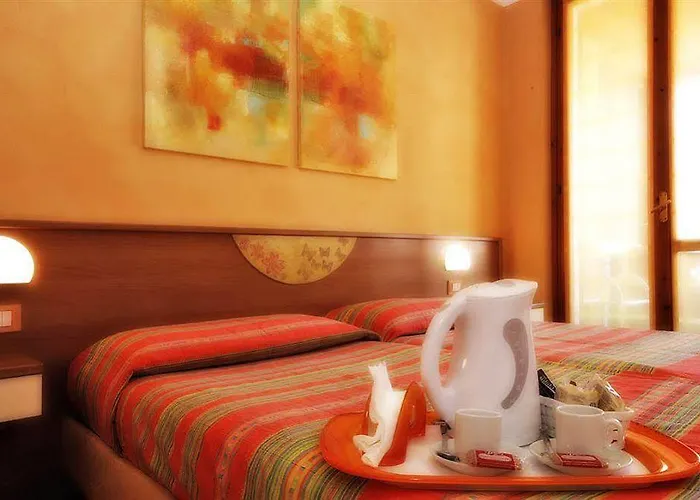 Blue Lake Residence - Bardolino Апарт-отель