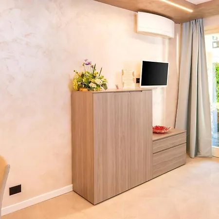 Blue Lake Residence - Bardolino 4*