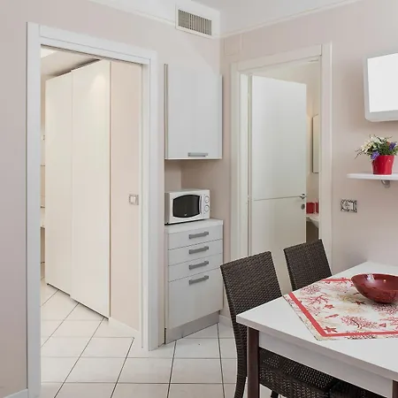 Aparthotel Blue Lake Residence - Bardolino 4*