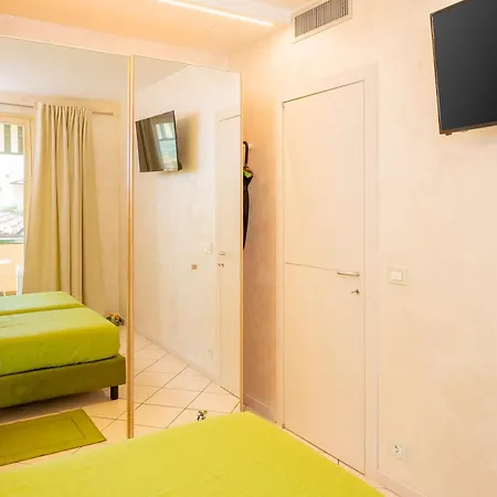 Blue - アパートホテル