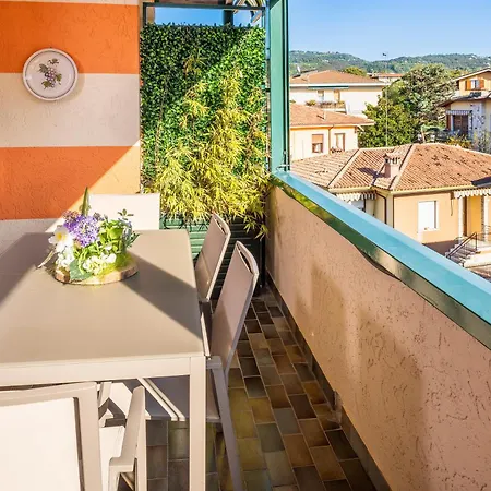 Blue Lake Residence - Bardolino Бардолино