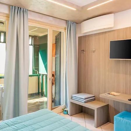 アパートホテル Blue -