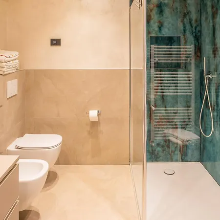 アパートホテル Blue -