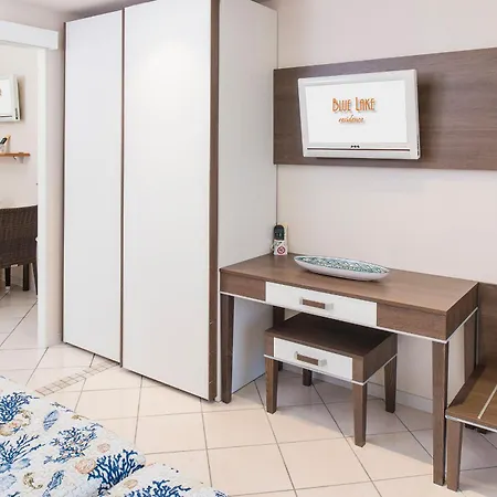 Blue - アパートホテル