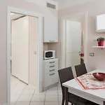 Lägenhetshotell Blue - 4*