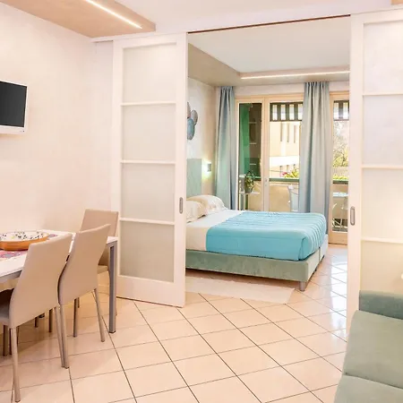 Blue Lake Residence - Bardolino 4*