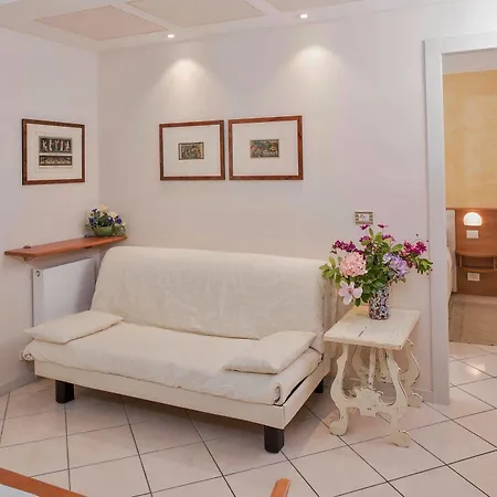 Aparthotel Blue Lake Residence - Bardolino 4*
